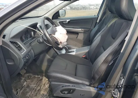 2017 Volvo Xc60 T5 z USA, uszkodzony, nr VIN YV440MDJ5H2105156